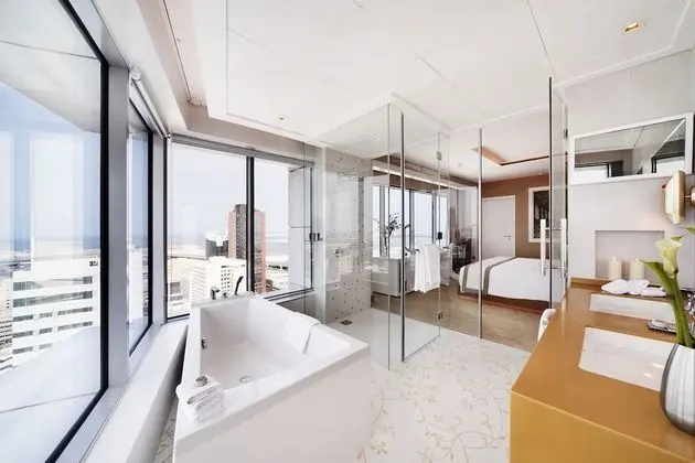 Premier Room