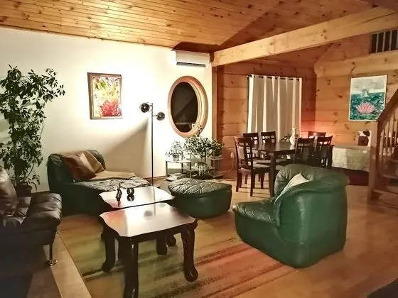 Panoramic Apart Daire, Göl Manzaralı