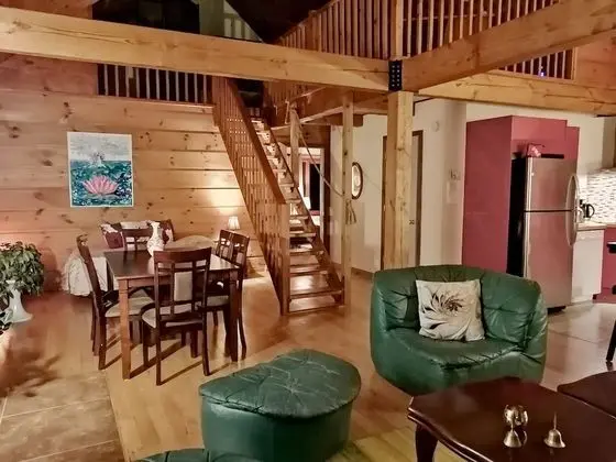 Panoramic Apart Daire, Göl Manzaralı