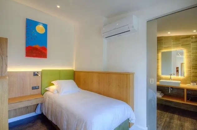 Luxury Üç Kişilik Oda