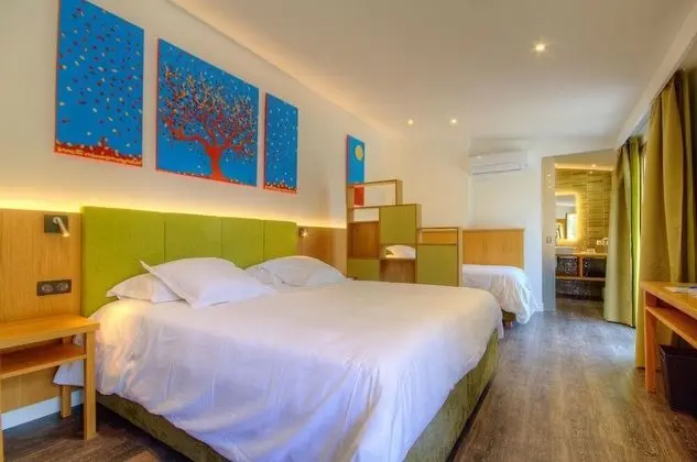 Luxury Üç Kişilik Oda