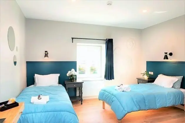 İki Ayrı Yataklı Oda, Sigara İçilmez