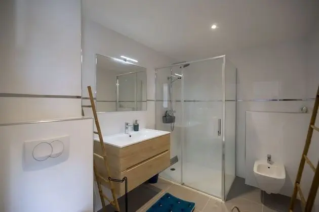 Apart Daire, Engellilere Uygun, Banyolu/Duşlu (Hugo 11)