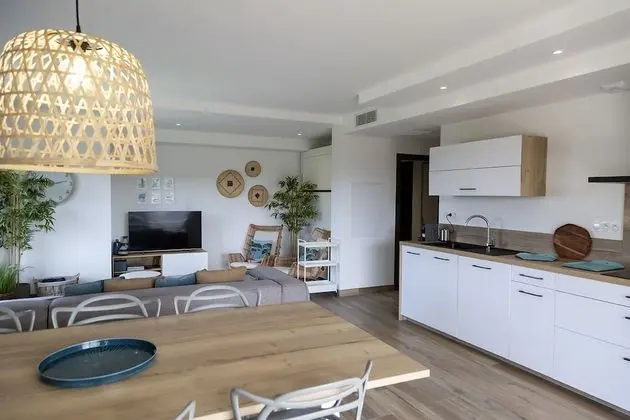 Apart Daire, Engellilere Uygun, Banyolu/Duşlu (Hugo 9)