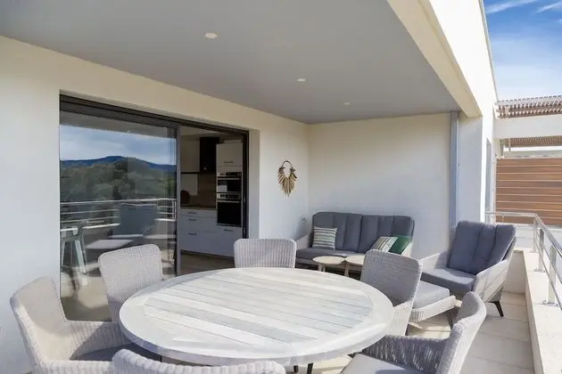 Apart Daire, Engellilere Uygun, Banyolu/Duşlu (Hugo 9)