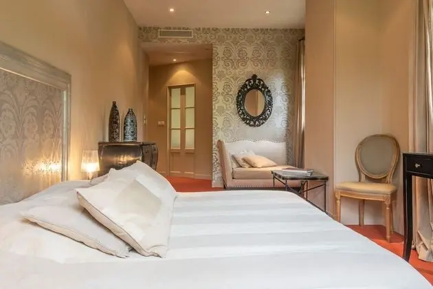 Grand Oda, Özel Banyo, Havuz Manzaralı (Superior)