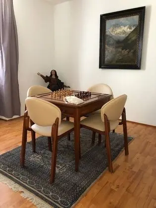 Family Apart Daire, 3 Yatak Odası, Sigara İçilmez, Bahçe Manzaralı
