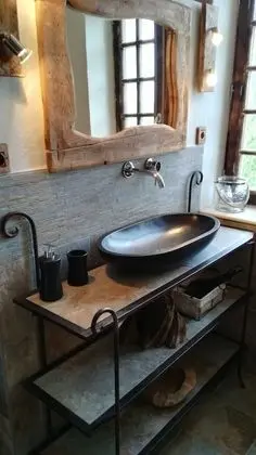 Tek Büyük Yataklı Oda (Evasion)