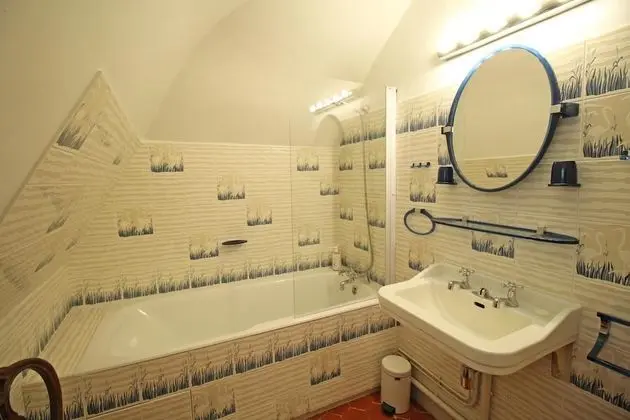 Comfort Süit (De la Tour)