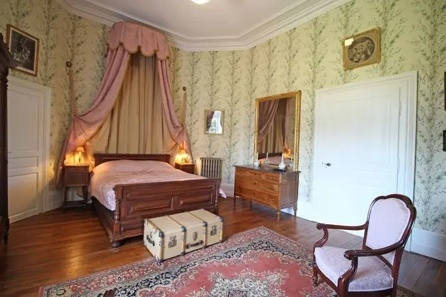 Comfort Tek Büyük Yataklı Oda (Mauve)