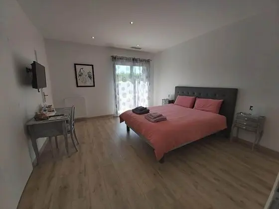 Comfort Tek Büyük veya İki Ayrı Yataklı Oda