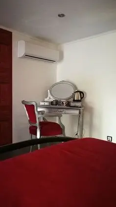 Tek Büyük Yataklı Oda (La chambre des Délices)