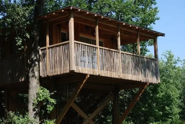 Ağaç Ev, 1 Çift Kişilik Yatak