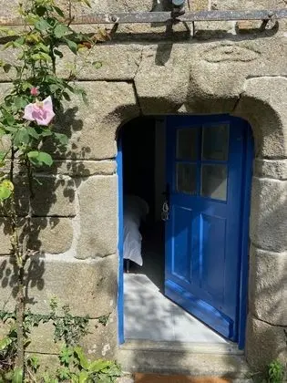 Classic Tek Büyük Yataklı Oda, Banyolu/Duşlu, Bahçe Manzaralı (The Wee Room)