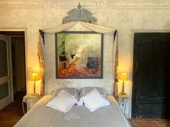 Grand Tek Büyük Yataklı Oda