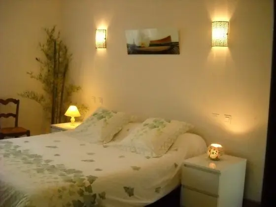 Tek Büyük veya İki Ayrı Yataklı Oda (Brins d'Herbes)