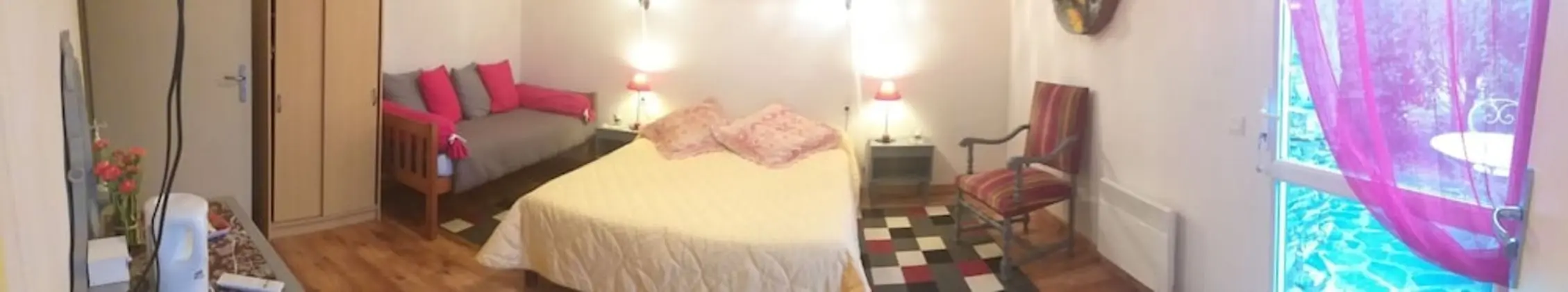 Üç Kişilik Oda (Tournesol)