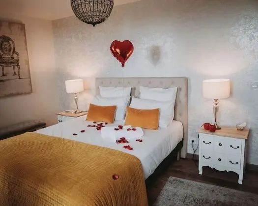 Süit, Banyolu/Duşlu, Bahçe Manzaralı (Suite COLETTE)