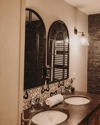 Süit, Banyolu/Duşlu, Bahçe Manzaralı (Suite COLETTE)