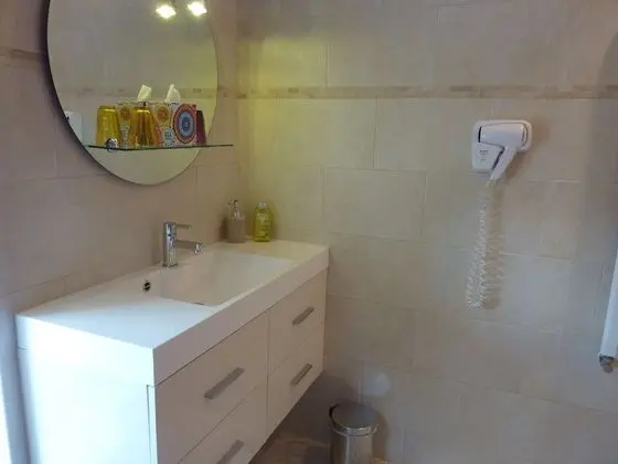 Tek Büyük Yataklı Oda (Val es Dunes)