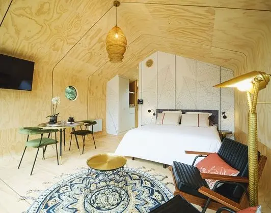 Standard Tek Büyük Yataklı Oda