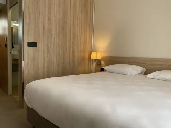 Classic Tek Büyük Yataklı Oda