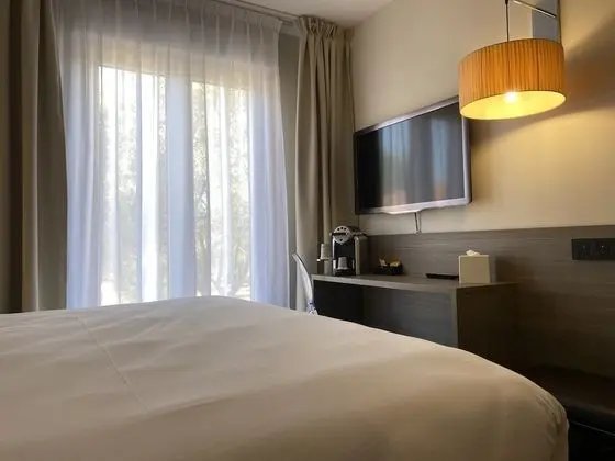 Classic Tek Büyük Yataklı Oda