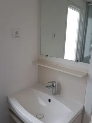 Karavan, 2 Yatak Odası (Loggia Compact)