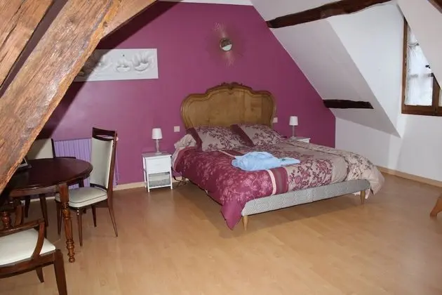 Comfort Oda, 1 Büyük (Queen) Boy Yatak, Ortak Banyo