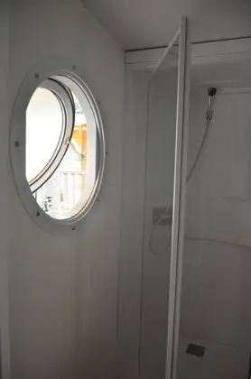 Deluxe Karavan
