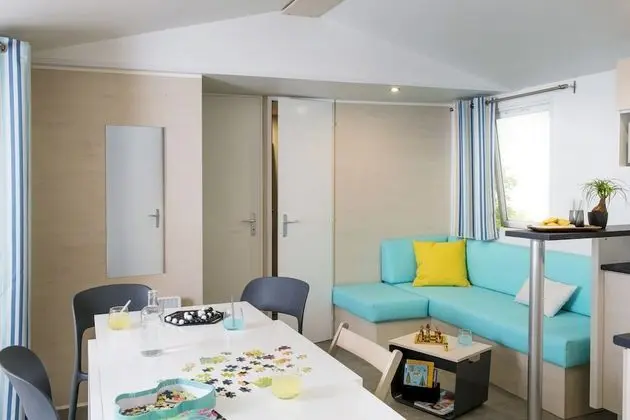 Premium Karavan