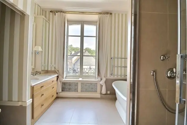 Deluxe Tek Büyük Yataklı Oda, Banyolu/Duşlu (Suite Aimée Dalton)