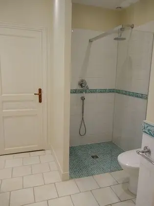 Family Kır Evi, Banyolu/Duşlu (Gîte Mimi Pinson)