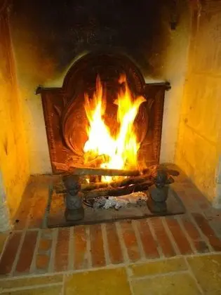 Family Kır Evi, Banyolu/Duşlu (Gîte Mimi Pinson)