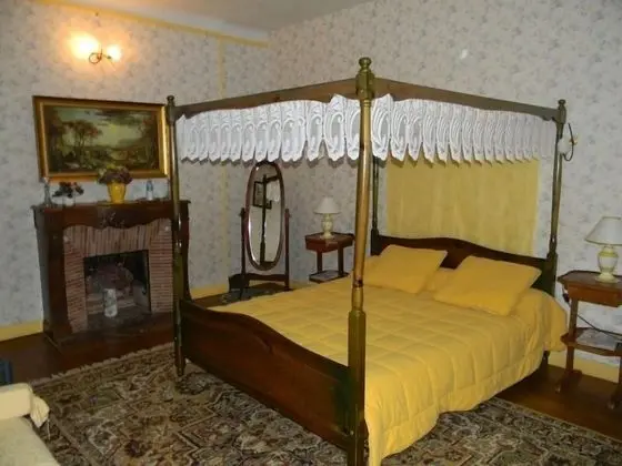 Tek Büyük Yataklı Oda (La Baldaquin)