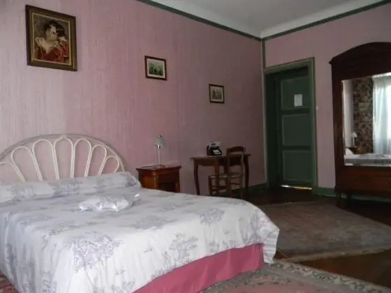 Üç Kişilik Oda (La Rose)