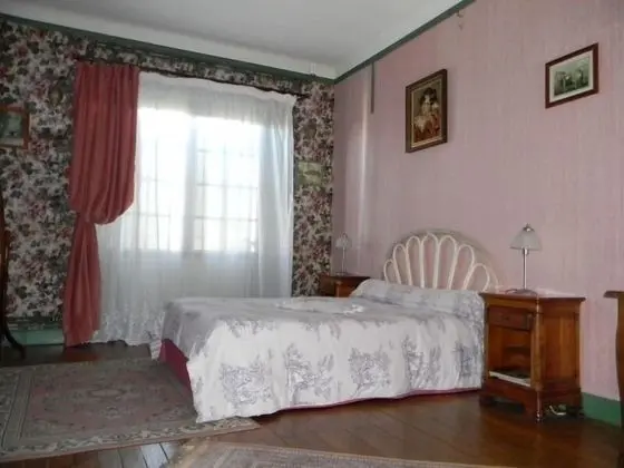 Üç Kişilik Oda (La Rose)