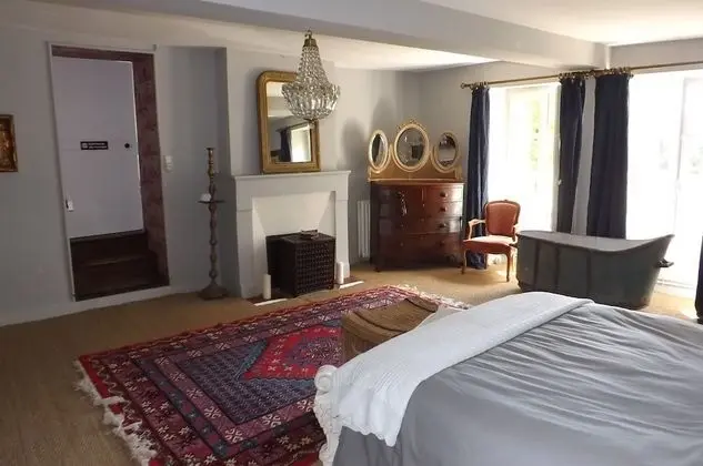 Tek Büyük Yataklı Oda, Banyolu/Duşlu (Jacquline)