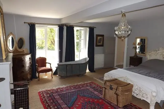 Tek Büyük Yataklı Oda, Banyolu/Duşlu (Jacquline)