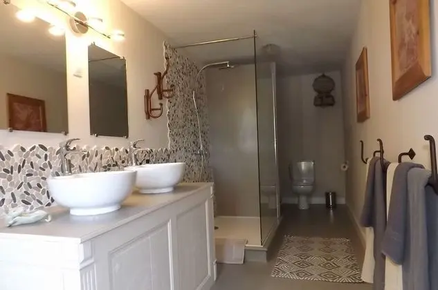 Tek Büyük Yataklı Oda, Banyolu/Duşlu (Jacquline)