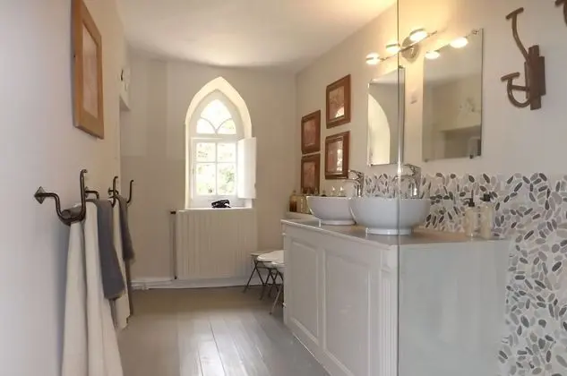 Tek Büyük Yataklı Oda, Banyolu/Duşlu (Jacquline)