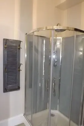 Tek Büyük Yataklı Oda, Banyolu/Duşlu (Margaret)