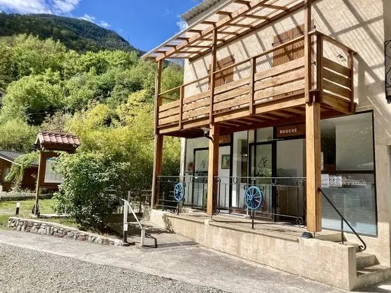 Kır Evi, Sigara İçilmez