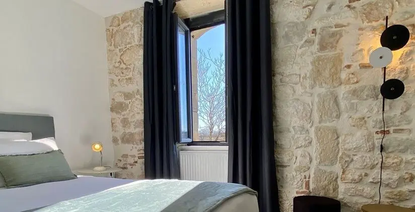 Classic Tek Büyük veya İki Ayrı Yataklı Oda