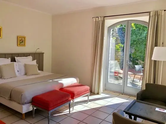 Premium Tek Büyük Yataklı Oda, Bahçeli