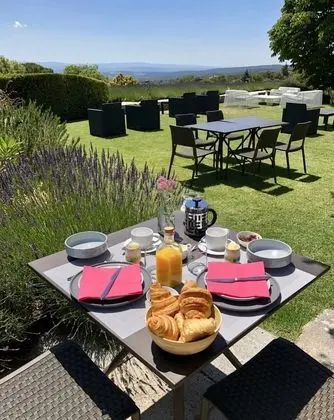 Premium Tek Büyük Yataklı Oda, Bahçeli