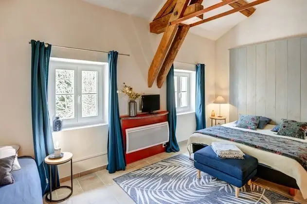 Comfort Üç Kişilik Oda, Park Manzaralı (Chambre des platanes)