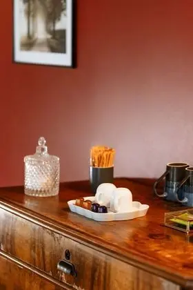 Comfort Üç Kişilik Oda, Park Manzaralı (Chambre des platanes)