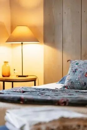 Comfort Üç Kişilik Oda, Park Manzaralı (Chambre des platanes)