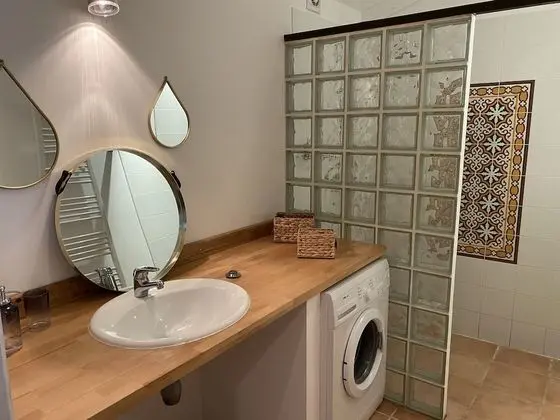 Ev, Teras (Gite du Chai)